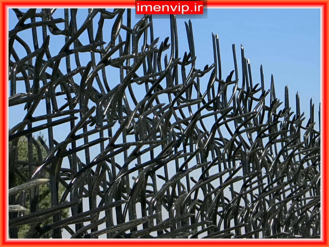 چه چیزی نرده شاخ گوزنی ایمن آریا را از رقبا متمایز می کند؟ چه چیزی نرده شاخ گوزنی ایمن آریا را از رقبا متمایز می کند؟