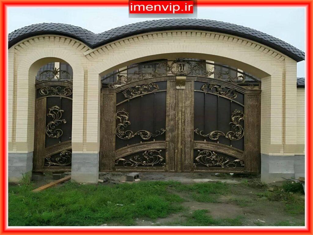 درب فرفورژه نفررو و ماشین رو با طراحی مدرن و مقاوم