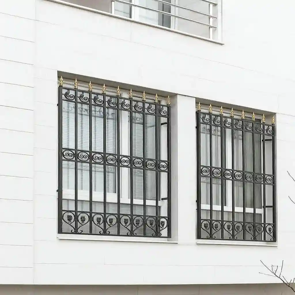 حفاظ پنجره مدل سلطنتی نیل نصب شده روی پنجره