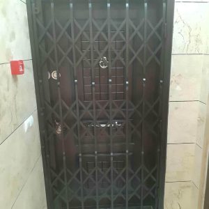 عکس درب آکاردئونی ضد سرقت سفید