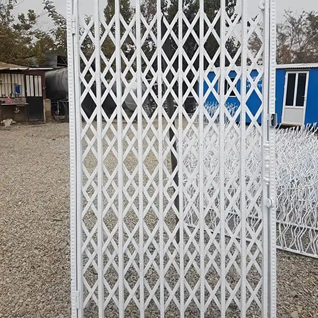 عکس حفاظ آکاردئونی تمام گل دوبل چهار جداره سفید