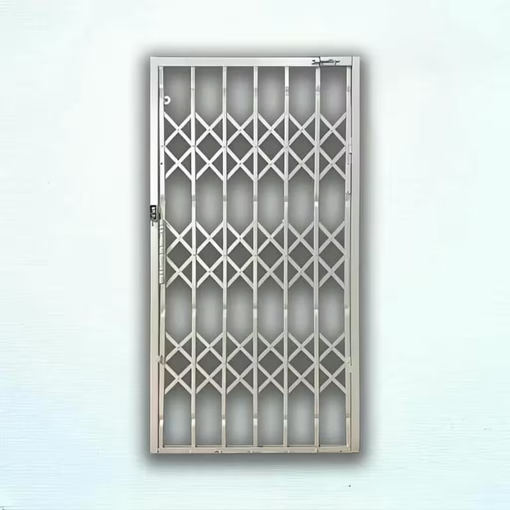 نمای نزدیک از درب آکاردئونی سه گل تسمه ۲ سانتی متر