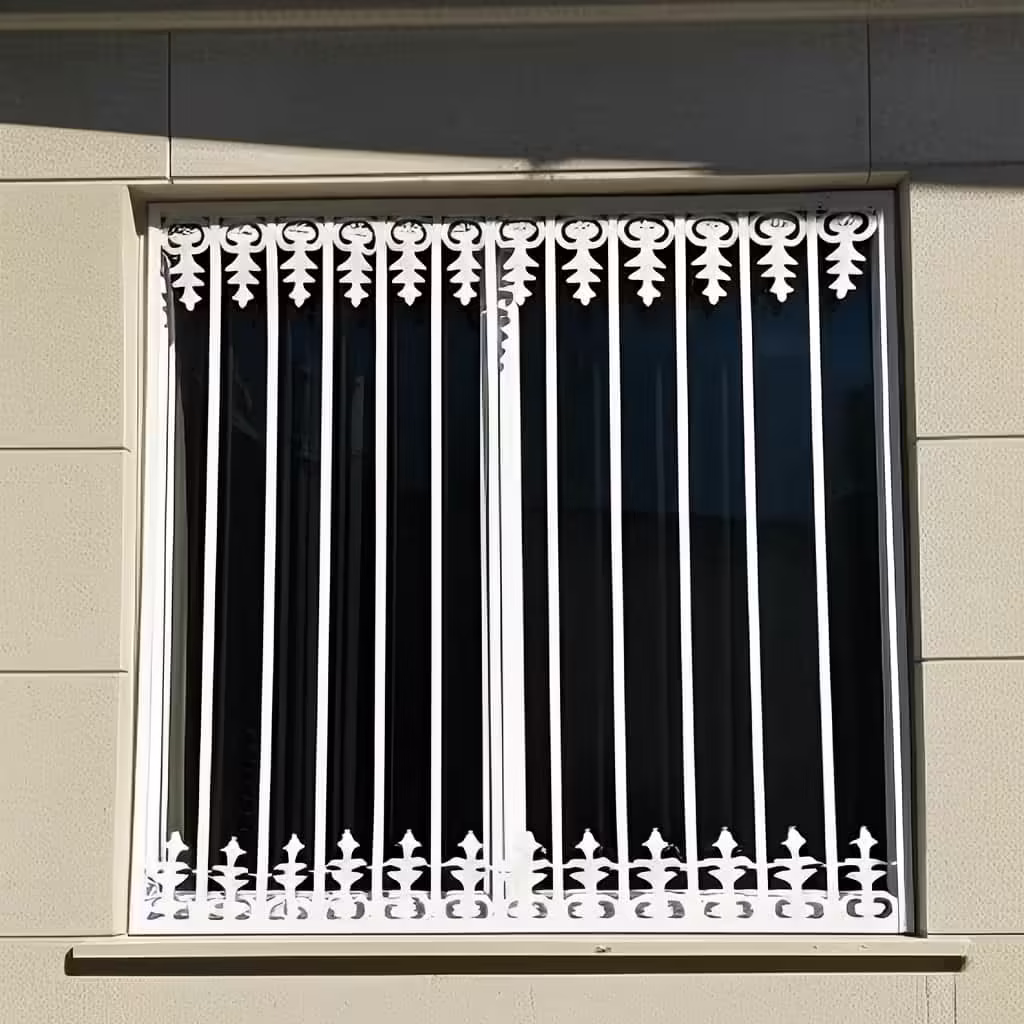 جزئیات طراحی حفاظ پنجره مدل قندیل دار ویلایی