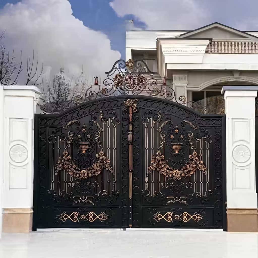 نمونه درب فلزی موناکو کلاسیک مناسب ورودی ویلا