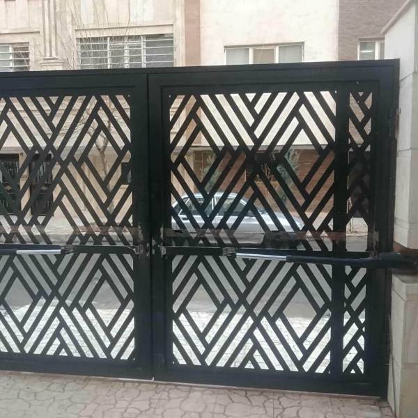انتخاب جک درب پارکینگ