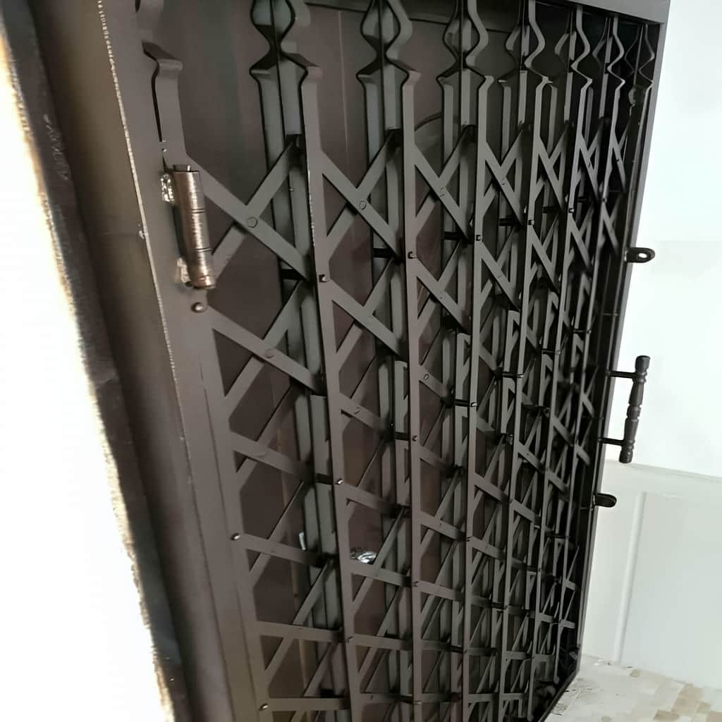 قیمت درب آکاردئونی حفاظ ساختمان قفل مخفی در سقز