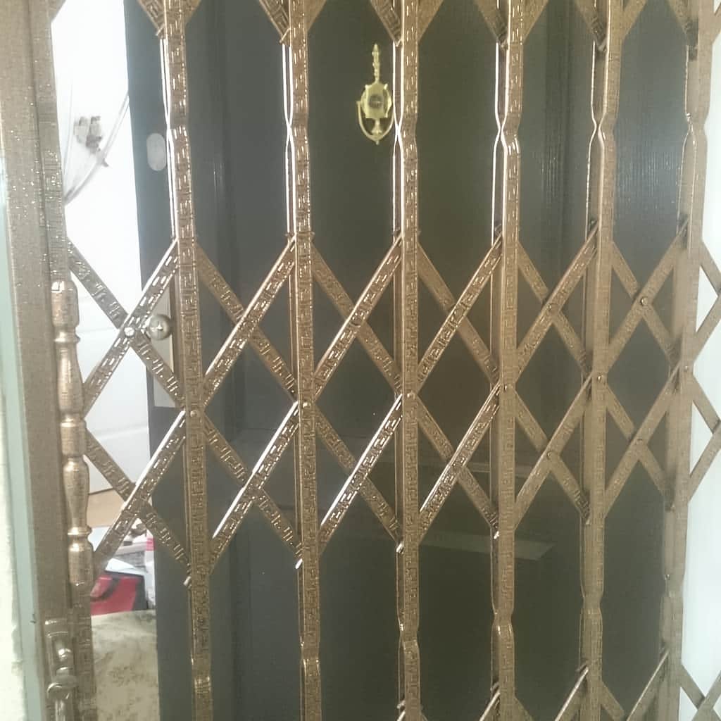 قیمت درب آکاردئونی سه گل در نظرآباد