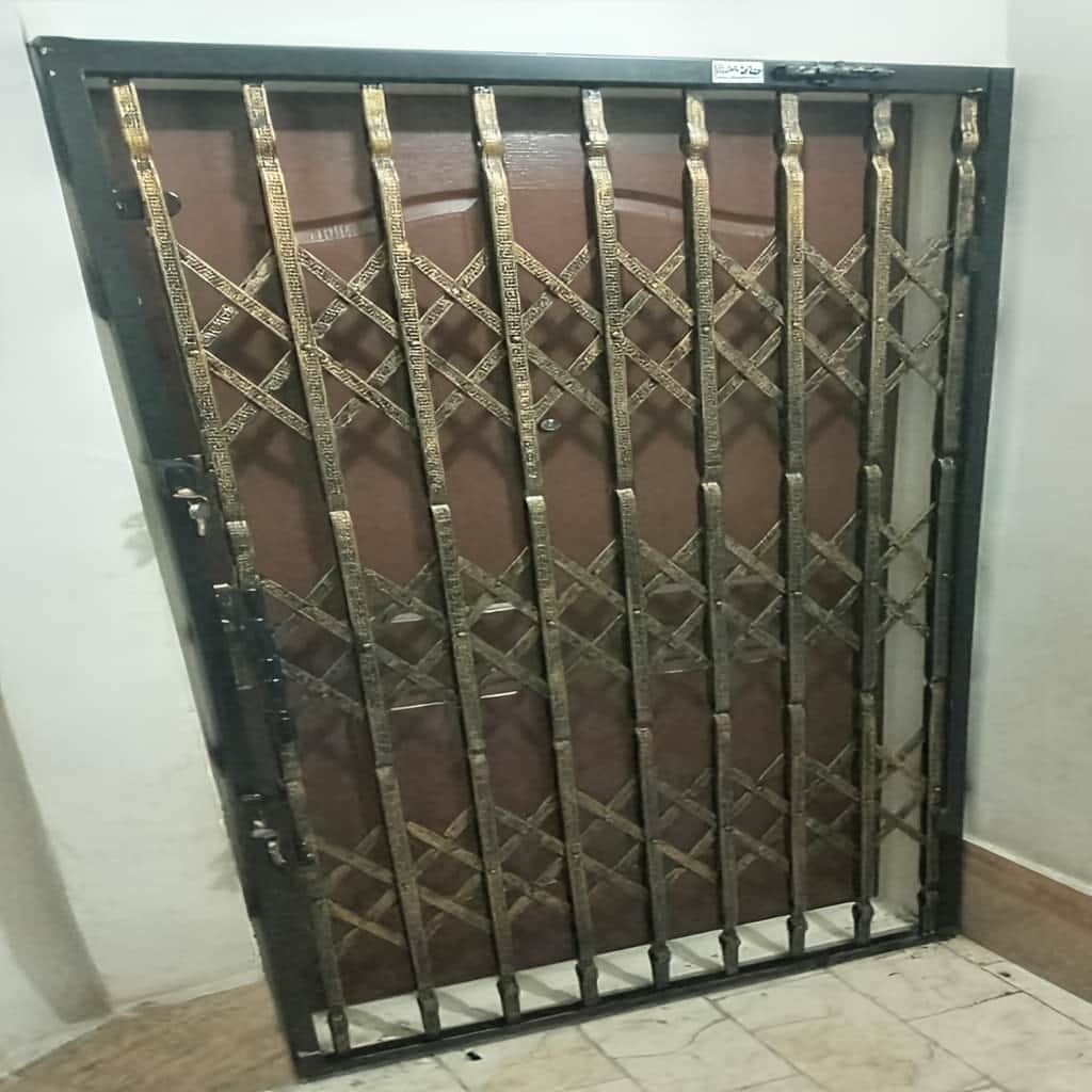 قیمت درب آکاردئونی حفاظ ساختمان سه گل در همدان