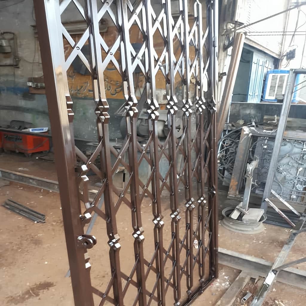 قیمت درب آکاردئونی ساختمان سه گل در بندرعباس