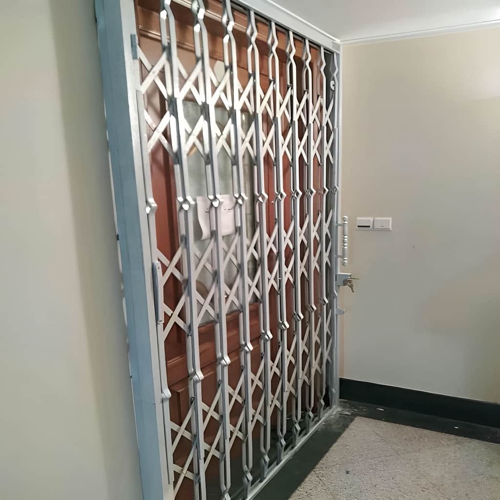 قیمت درب آکاردئونی حفاظ ساختمان سهگل در فشم قیمت درب آکاردئونی حفاظ ساختمان سهگل در فشم