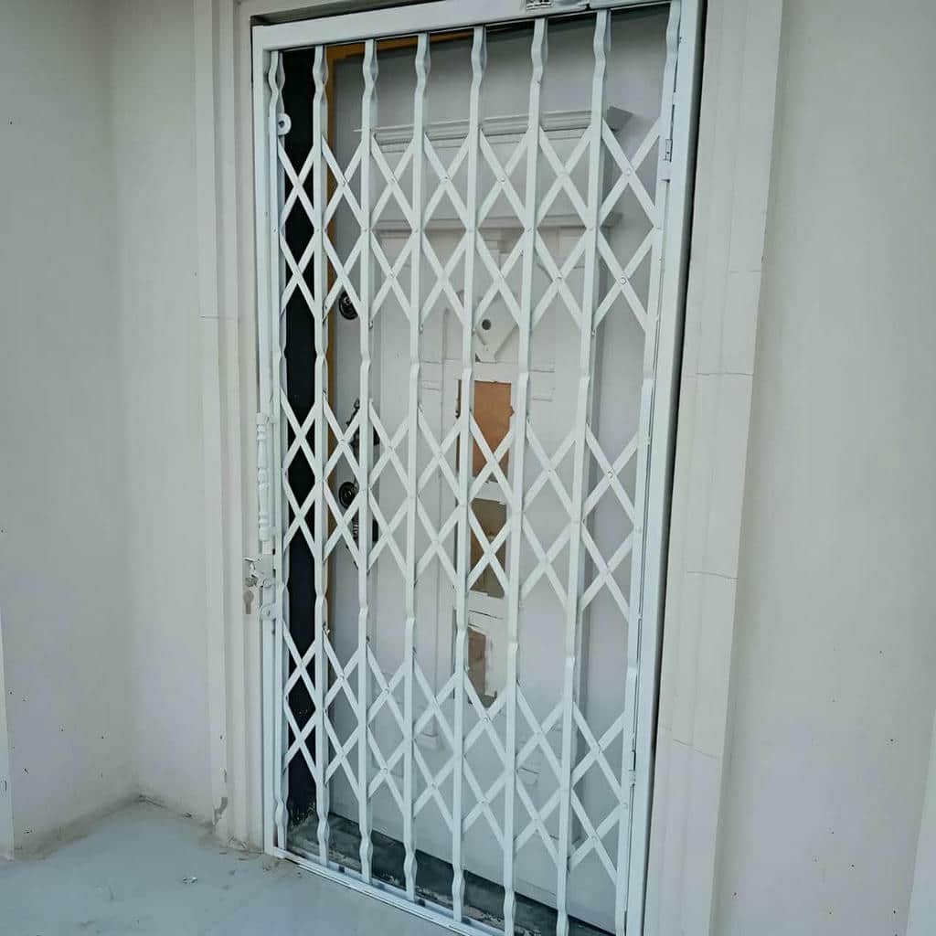 خرید درب آکاردئونی حفاظ ساختمان دوگل در چابهار