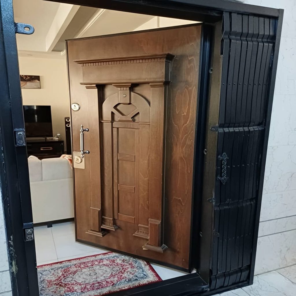 نصب درب آکاردئونی حفاظ ساختمان چهارگل در اشتهارد
