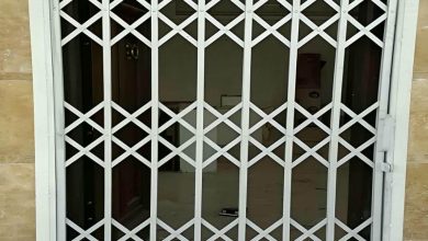 درب آکاردئونی ساختمان در بندر لنگه
