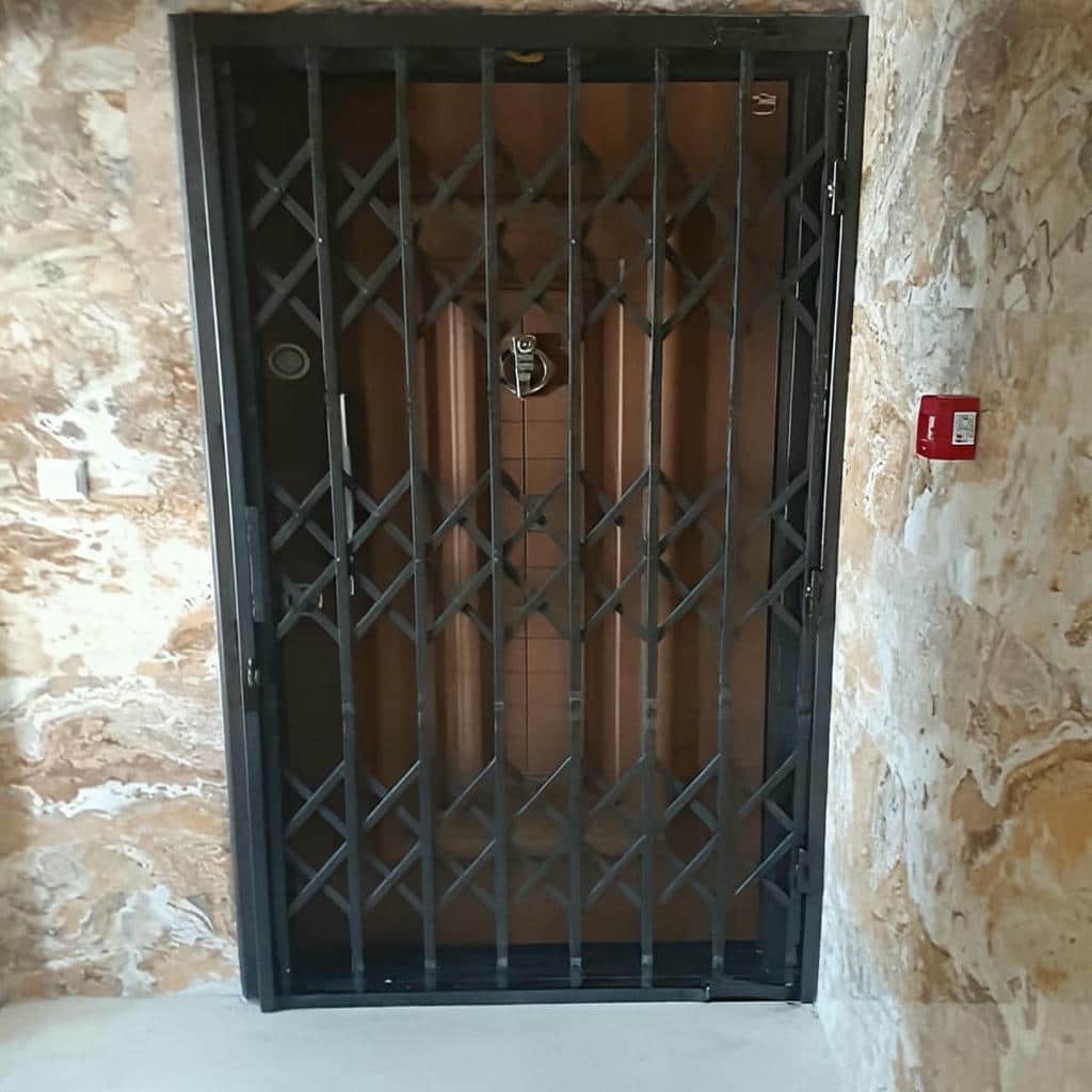 خرید درب آکاردئونی ساختمان دوگل در یزد