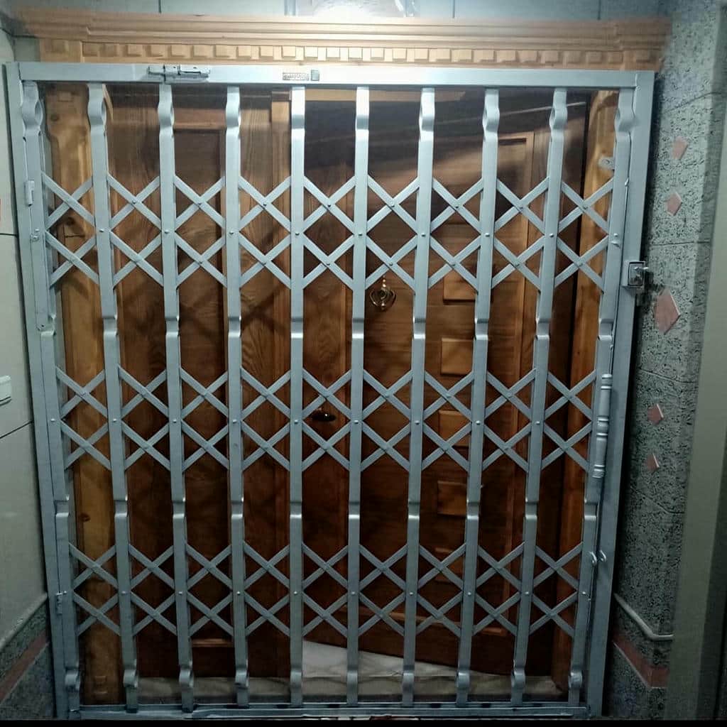 خرید درب آکاردئونی ساختمان دوگل در بندر لنگه