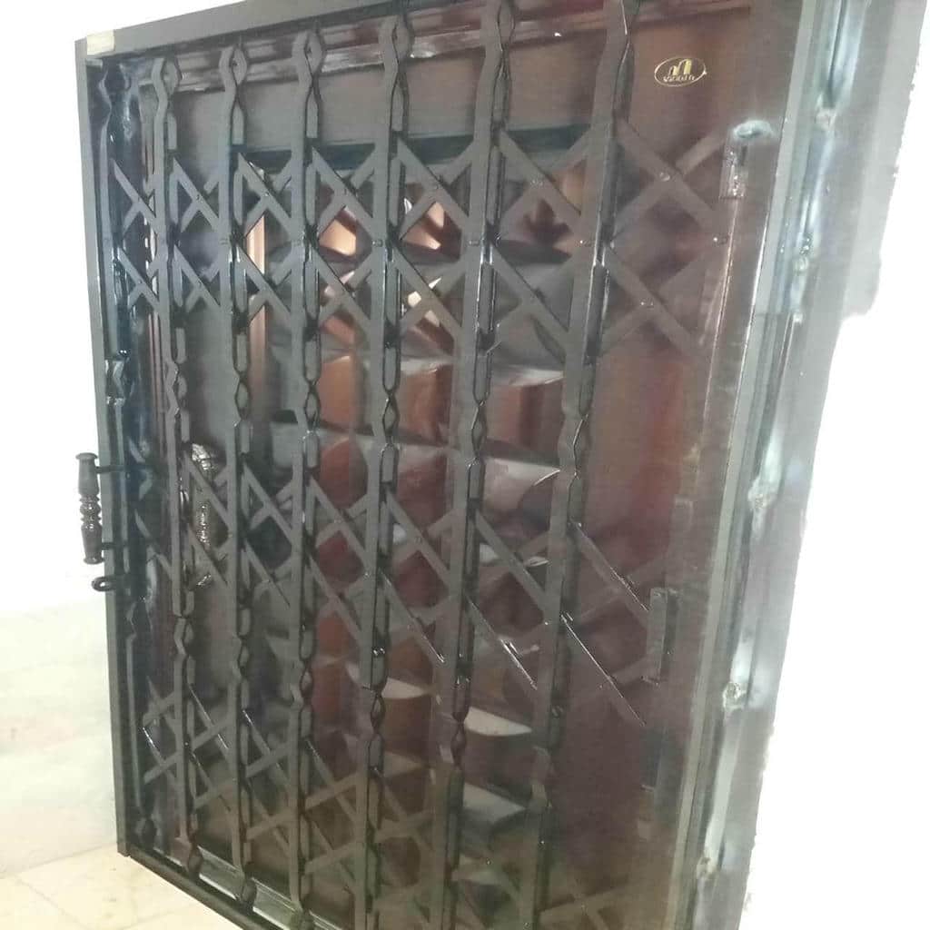 درب آکاردئونی حفاظ ساختمان در قزوین