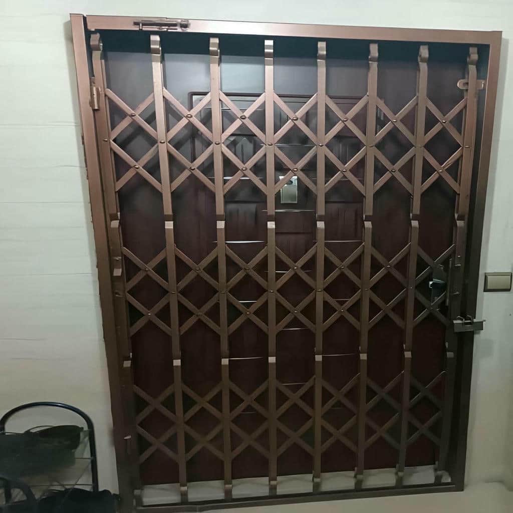 درب آکاردئونی حفاظ ساختمان در اشتهارد