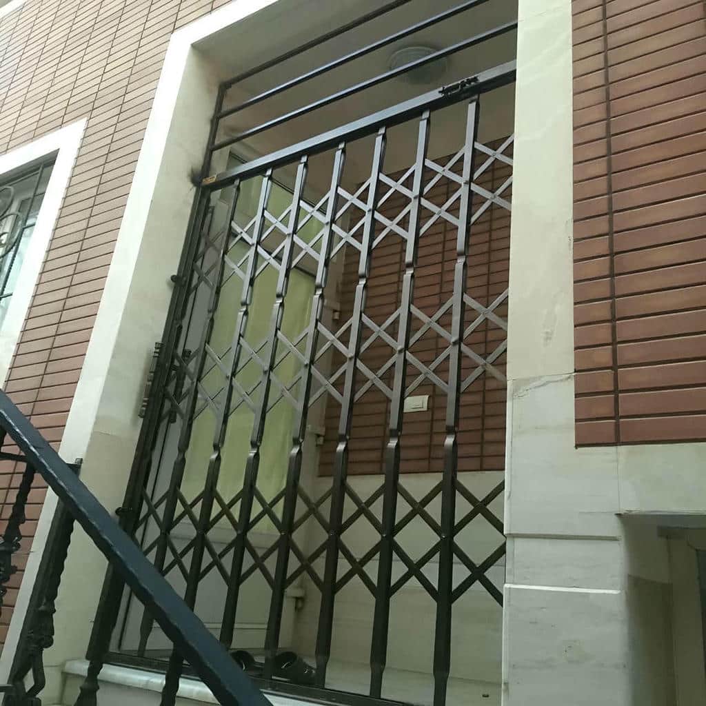 خرید درب آکاردئونی حفاظ ساختمان دوگل در شیراز