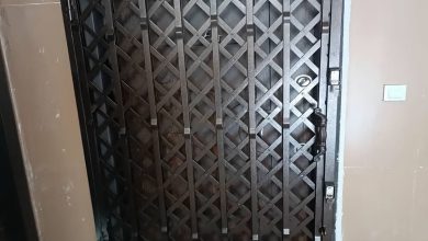 درب آکاردئونی ساختمان در سبزوار
