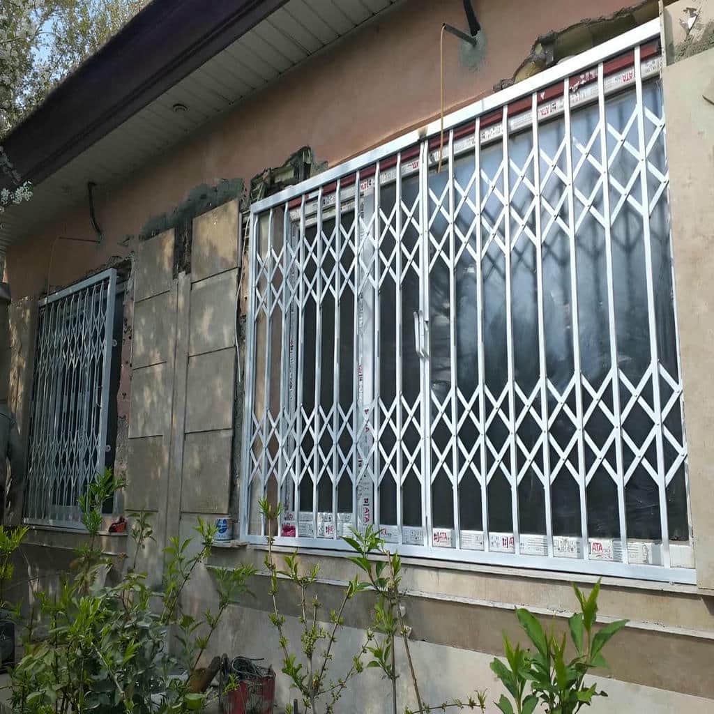 نصب درب آکاردئونی حفاظ ساختمان چهارگل در زاهدان