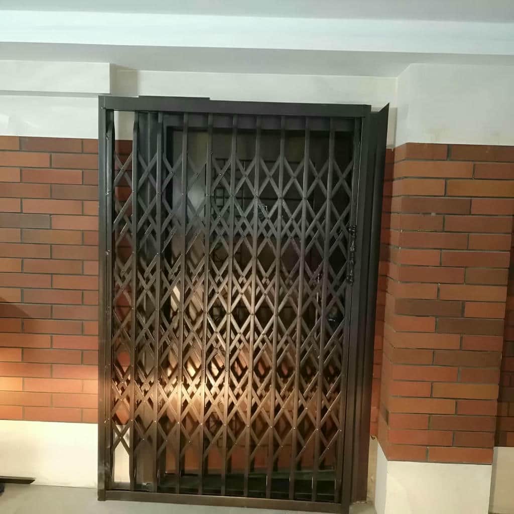 نصب درب آکاردئونی چهارگل در آبسرد