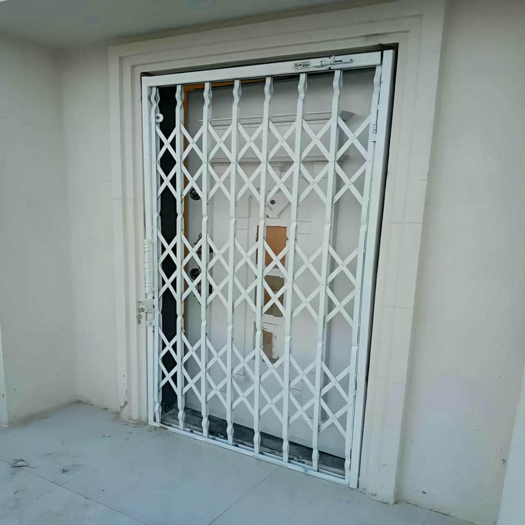 درب آکاردئونی حفاظ ساختمان در اصفهان