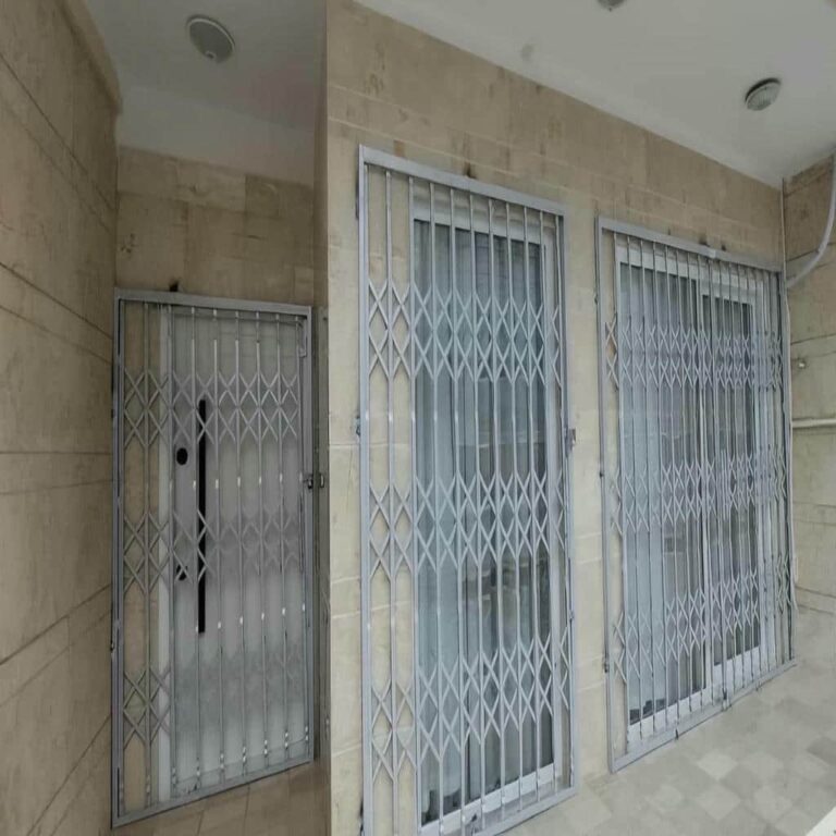 درب آکاردئونی ساختمان در ارومیه