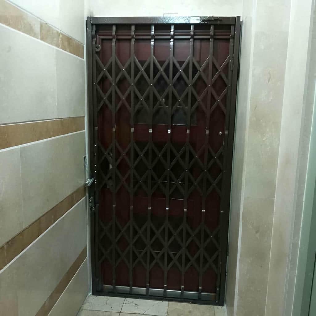 درب آکاردئونی در آبسرد