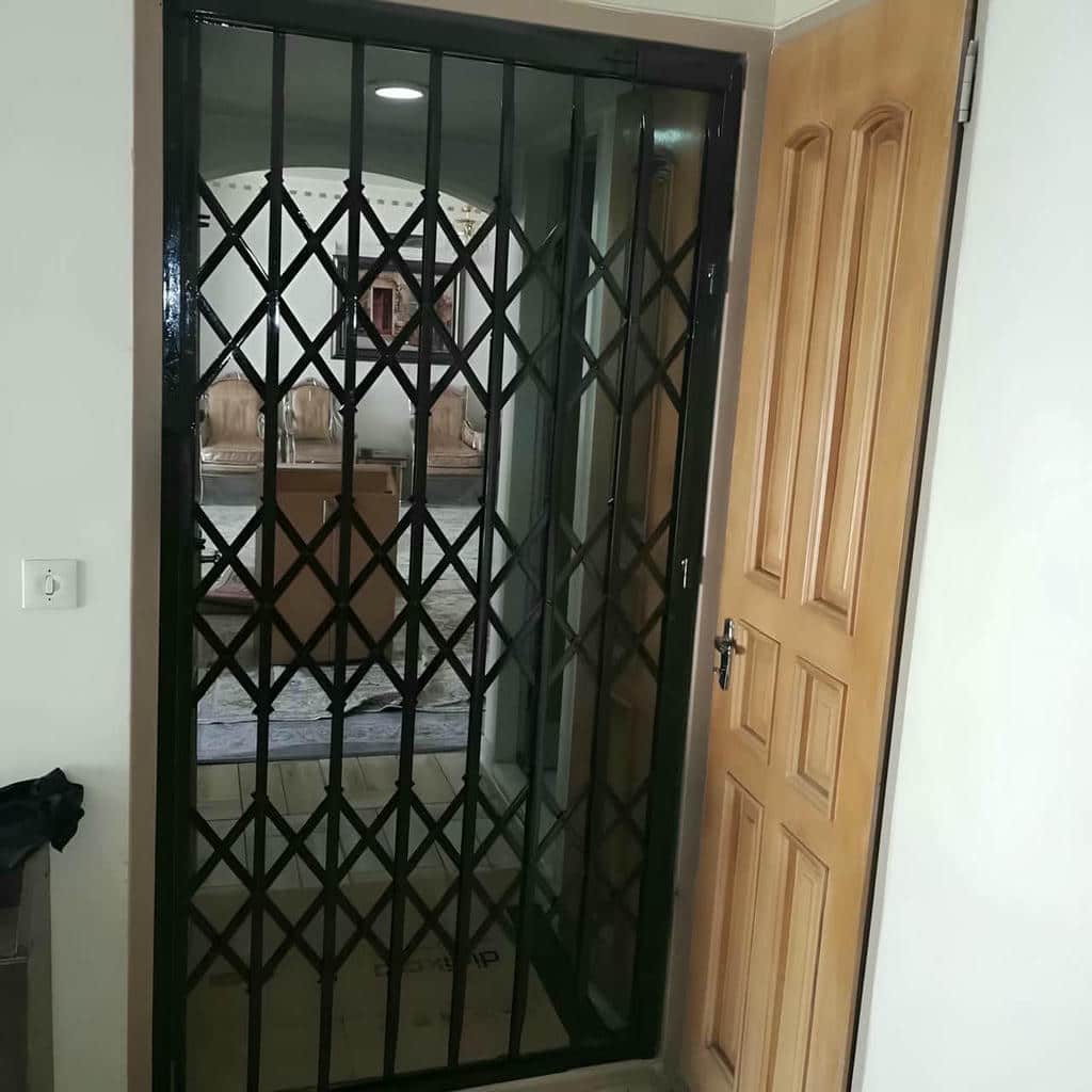 نصب درب آکاردئونی حفاظ ساختمان چهارگل در ساوه