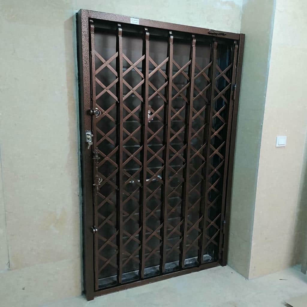 خرید درب آکاردئونی حفاظ ساختمان دوگل در قشم
