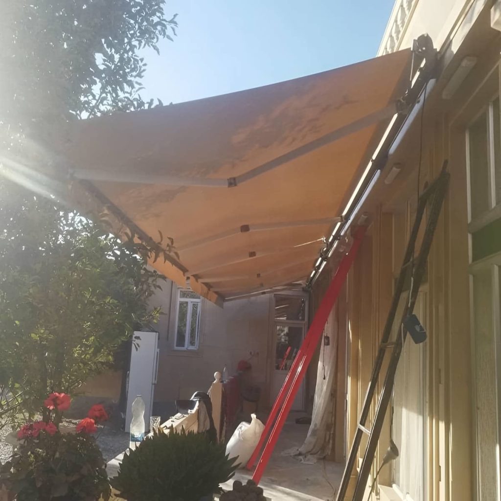 نصب سایبان برقی اتوماتیک ضدآب در چابهار