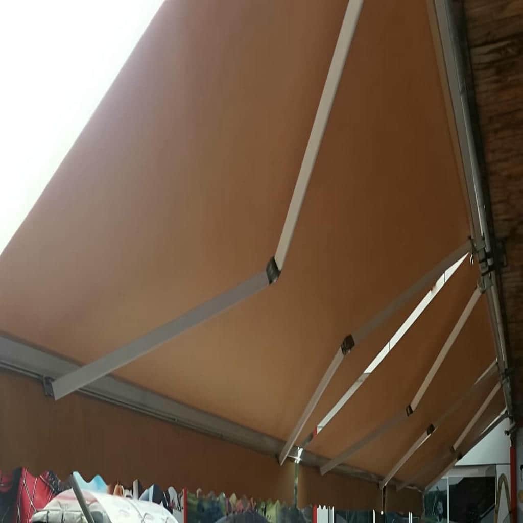 نصب سایبان برقی اتوماتیک ضدآب در کیش