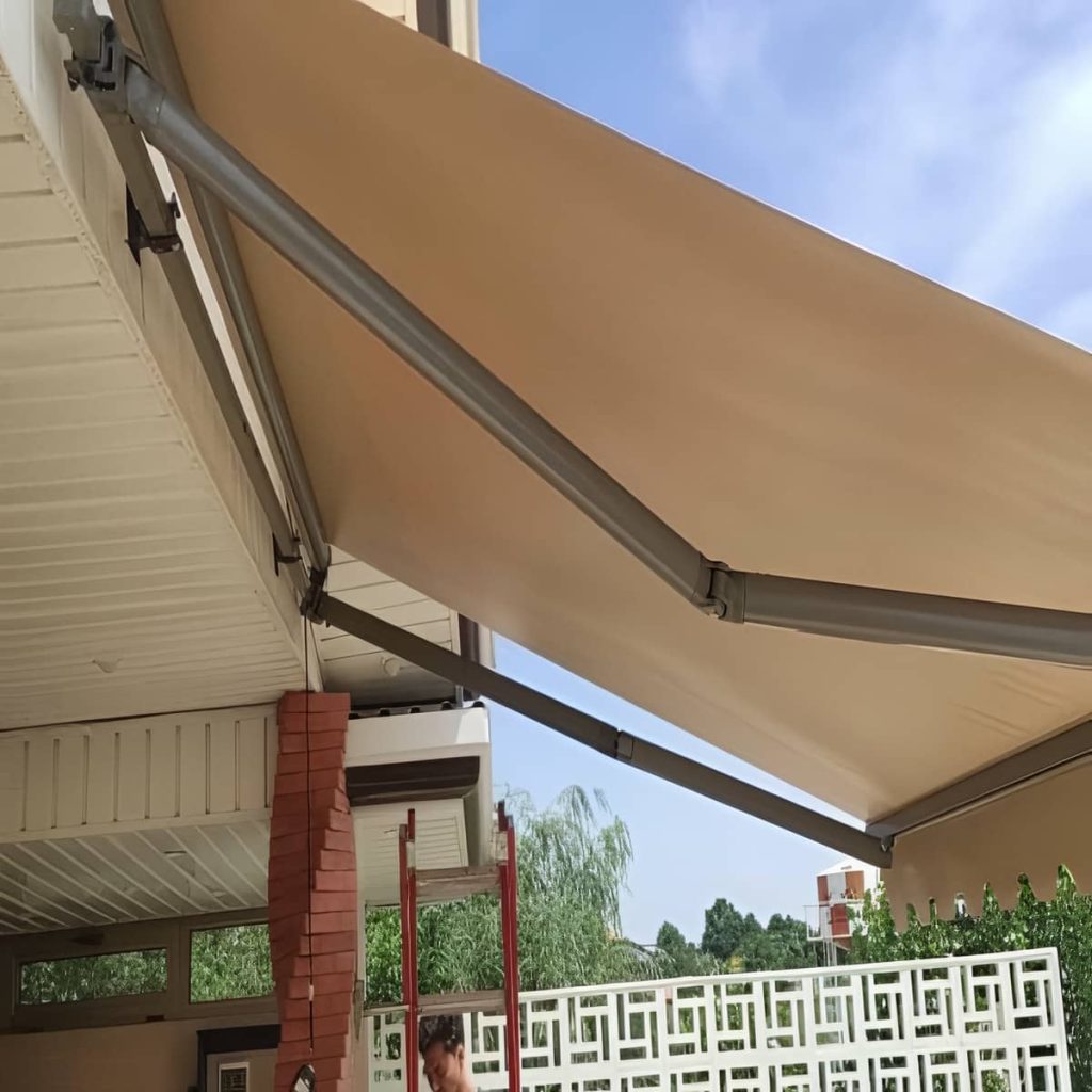 خرید سایبان برقی اتوماتیک بازویی در اردبیل