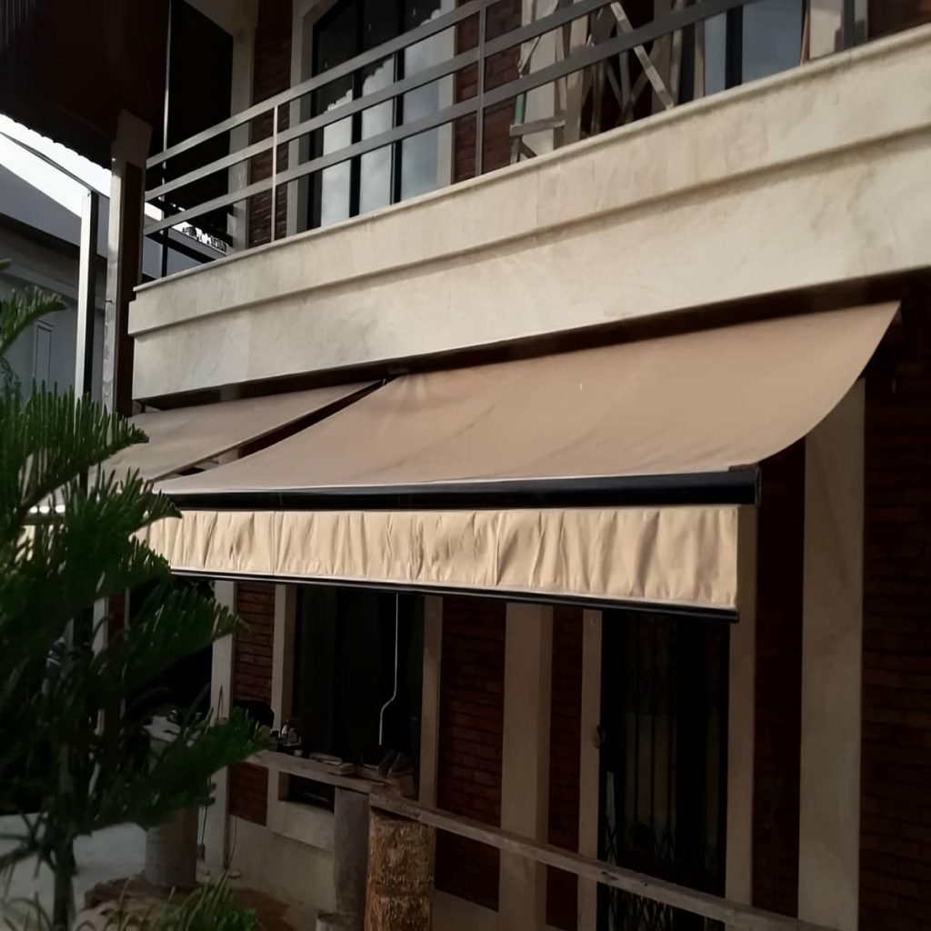 سایبان برقی اتوماتیک در بندر لنگه
