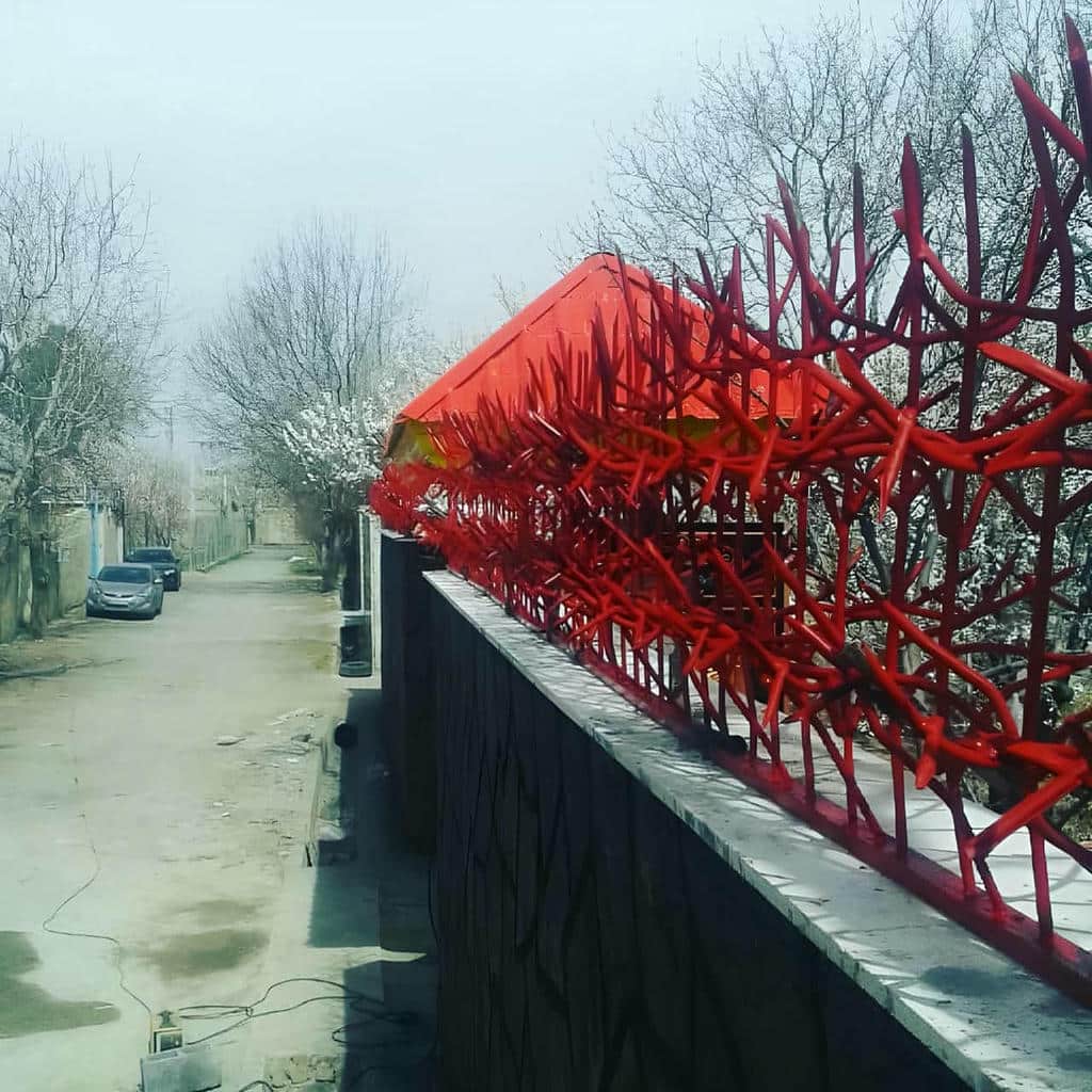 قیمت حفاظ شاخ گوزنی دیوار ویلا در بندر دیلم