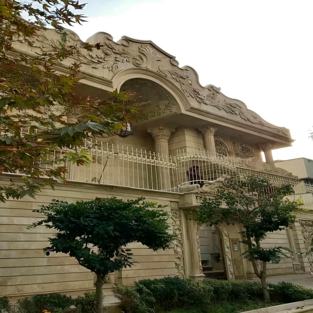 قیمت حفاظ شاخ گوزنی دیوار ویلا در اصفهان