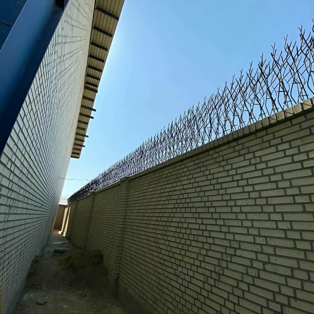 خرید حفاظ شاخ گوزنی پارکینگ مجتمع در اصفهان