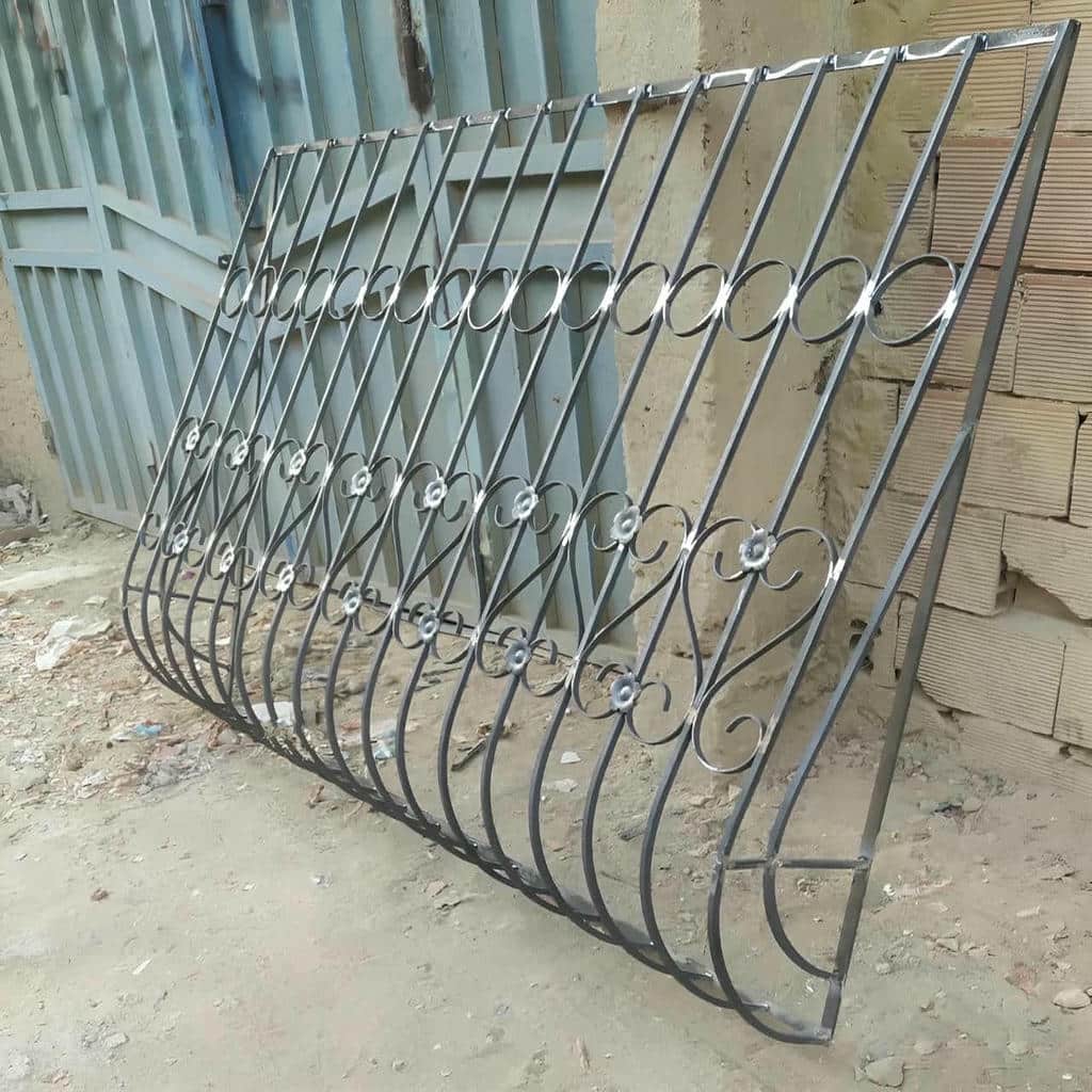 نصب نرده حفاظ پنجره مدرن در فشم