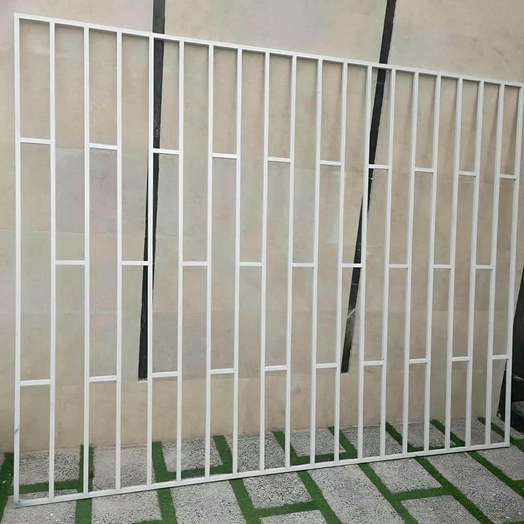 نرده حفاظ پنجره در سیرجان