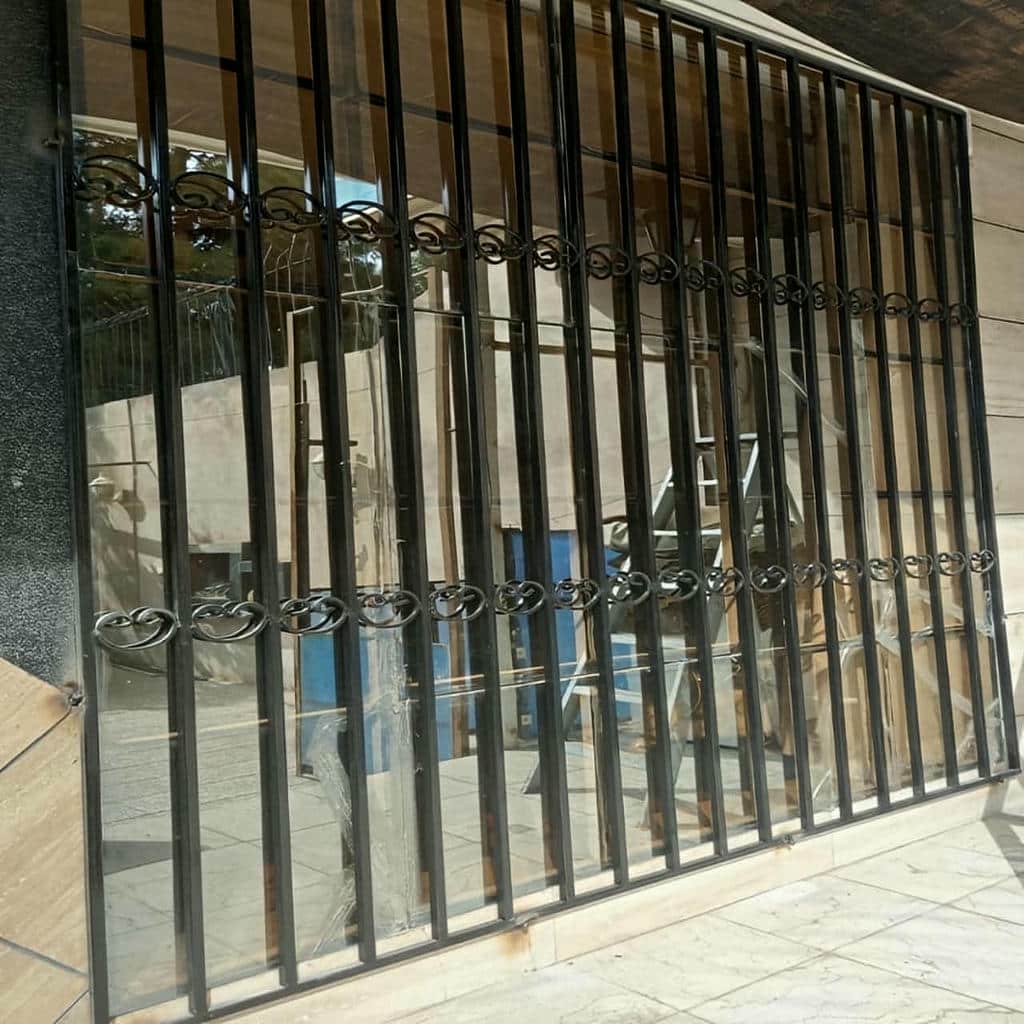 نصب نرده حفاظ پنجره مدرن در نسیم شهر