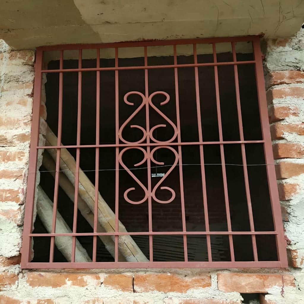 نصب نرده حفاظ پنجره مدرن در کرمان