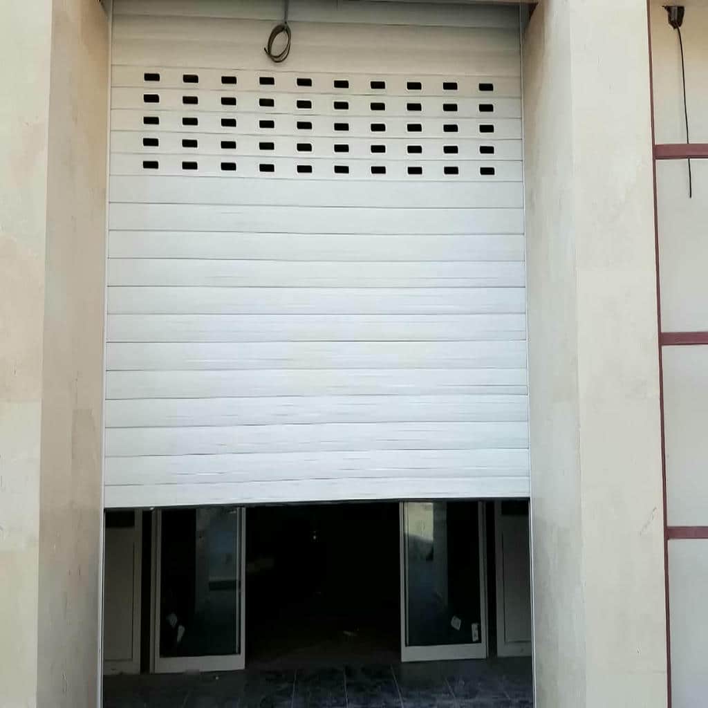 نصب کرکره برقی مغازه در استان گیلان