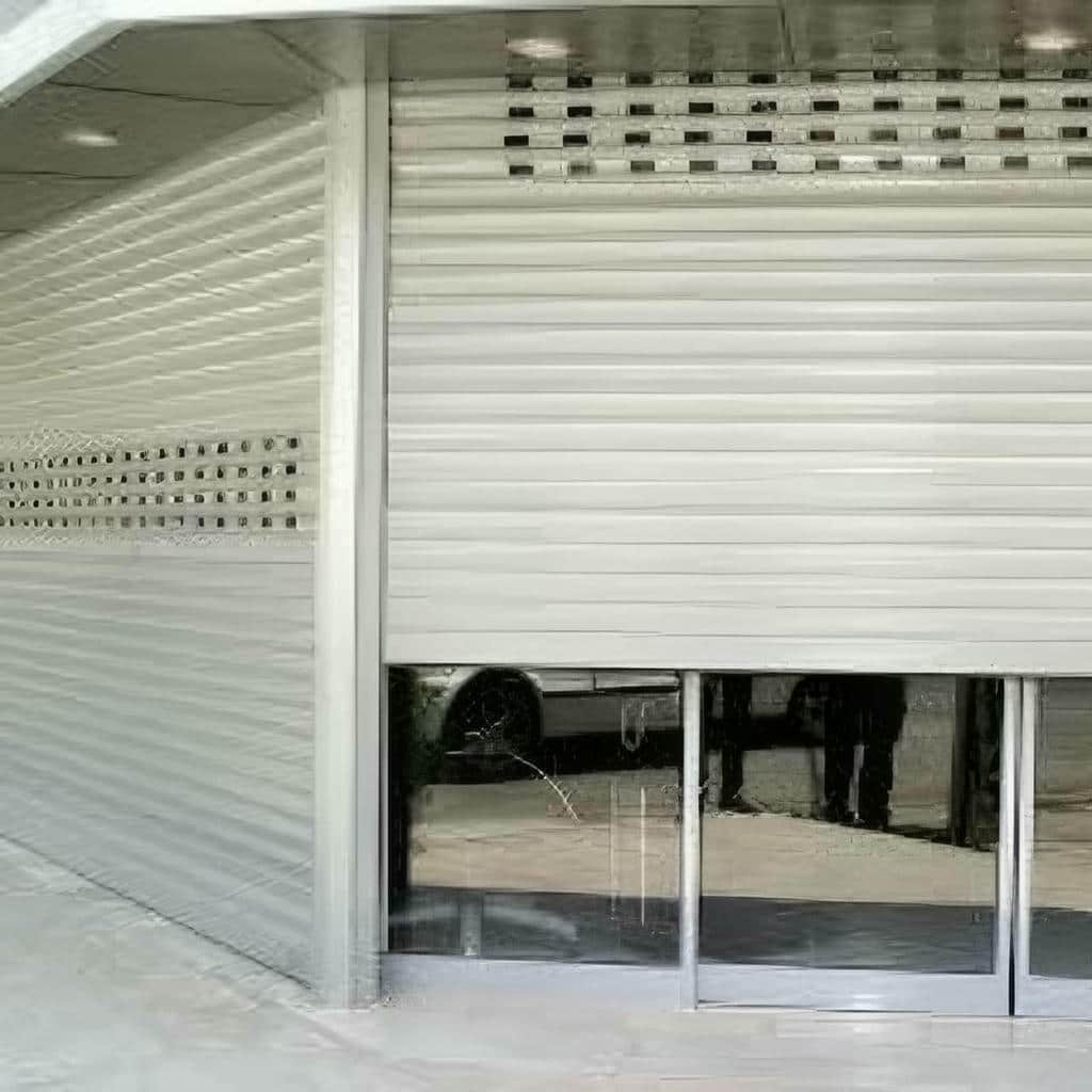 نصب کرکره برقی مغازه در ایرانشهر