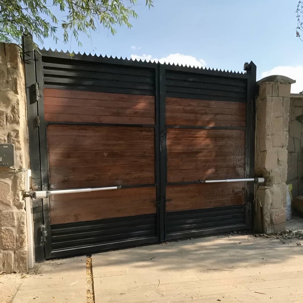 جک درب پارکینگی در نیشابور
