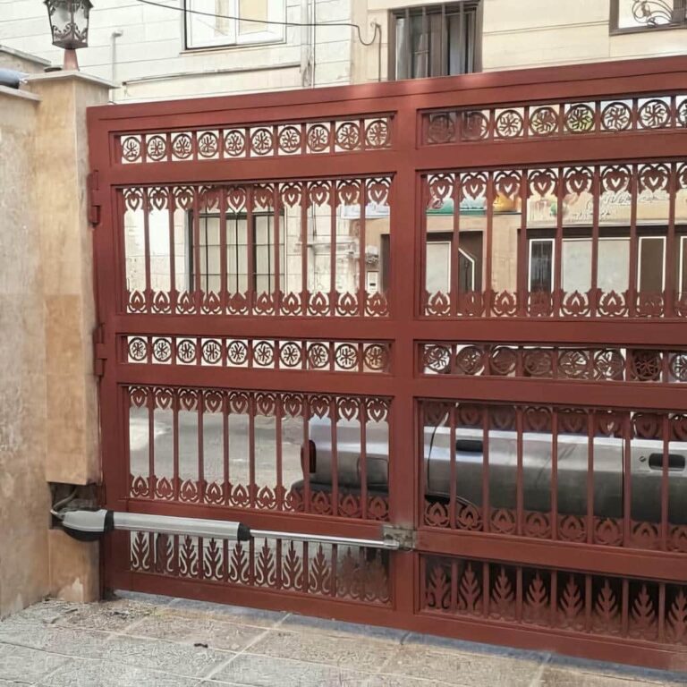جک درب پارکینگی در یزد جک درب پارکینگی در یزد