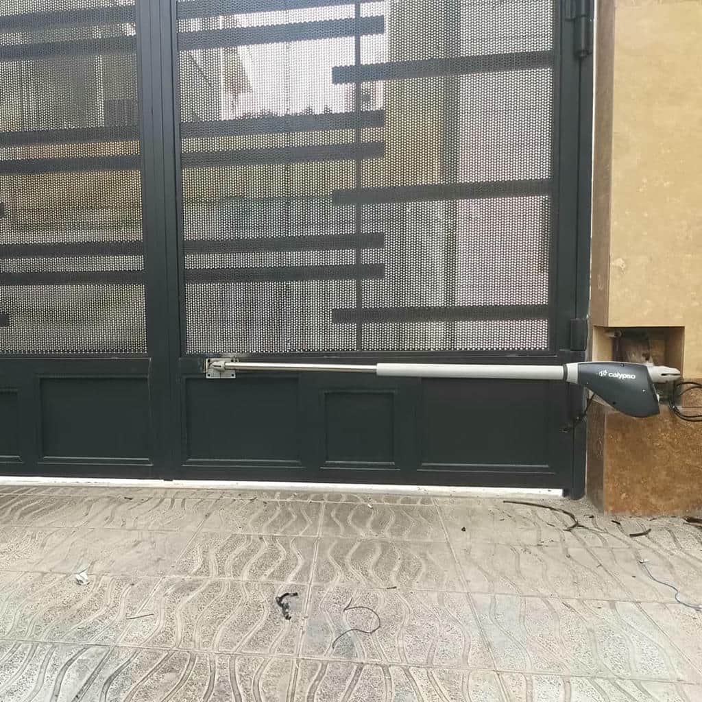 نصب جک درب پارکینگی کنترل تردد در مریوان