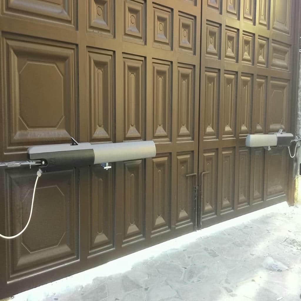 نصب جک درب پارکینگی ریموت دار در بندر لنگه