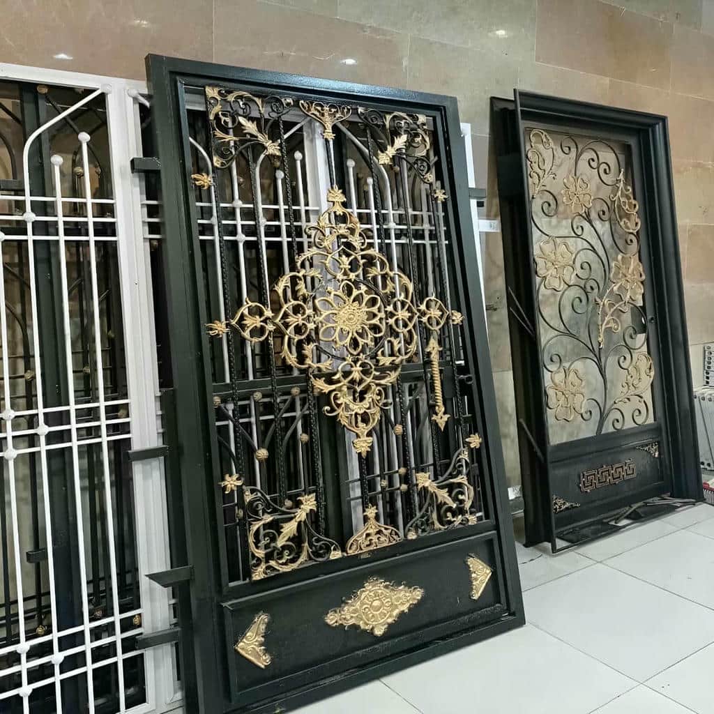 درب پارکینگ فلزی حیاط در ساری