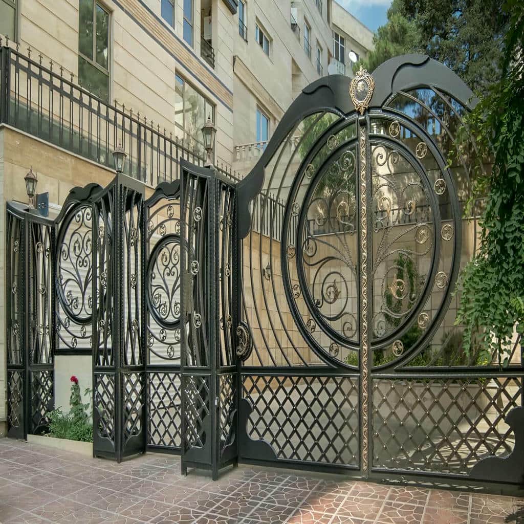 درب پارکینگ فلزی حیاط در ایلام