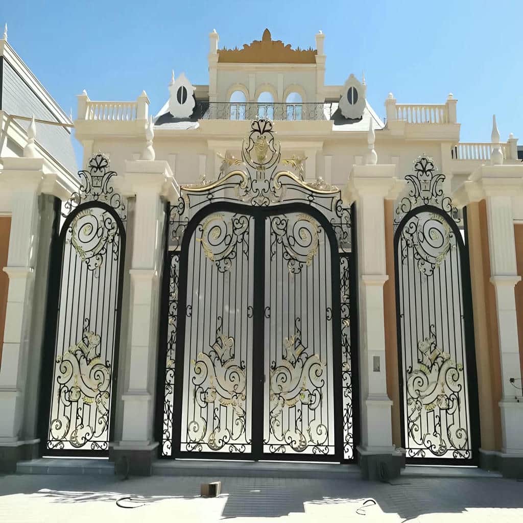 درب پارکینگ حیاط در استان گیلان